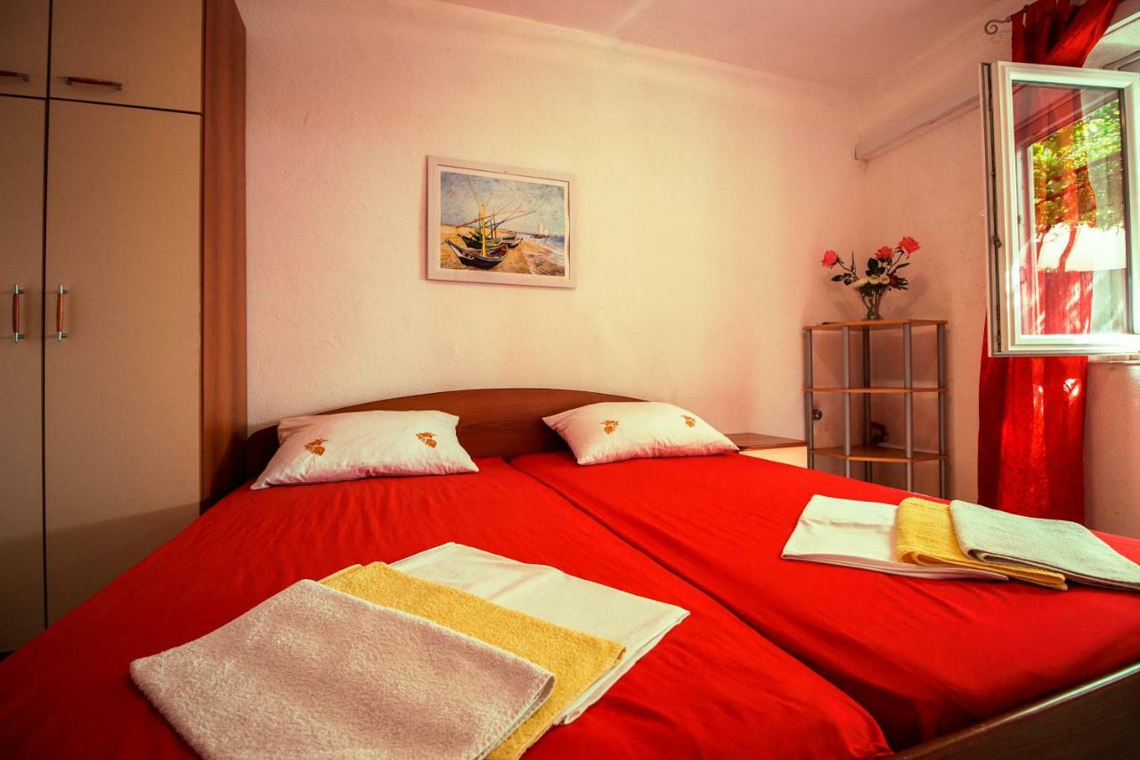 Mrkonjic Branko & Marija Apartmani Omiš Extérieur photo