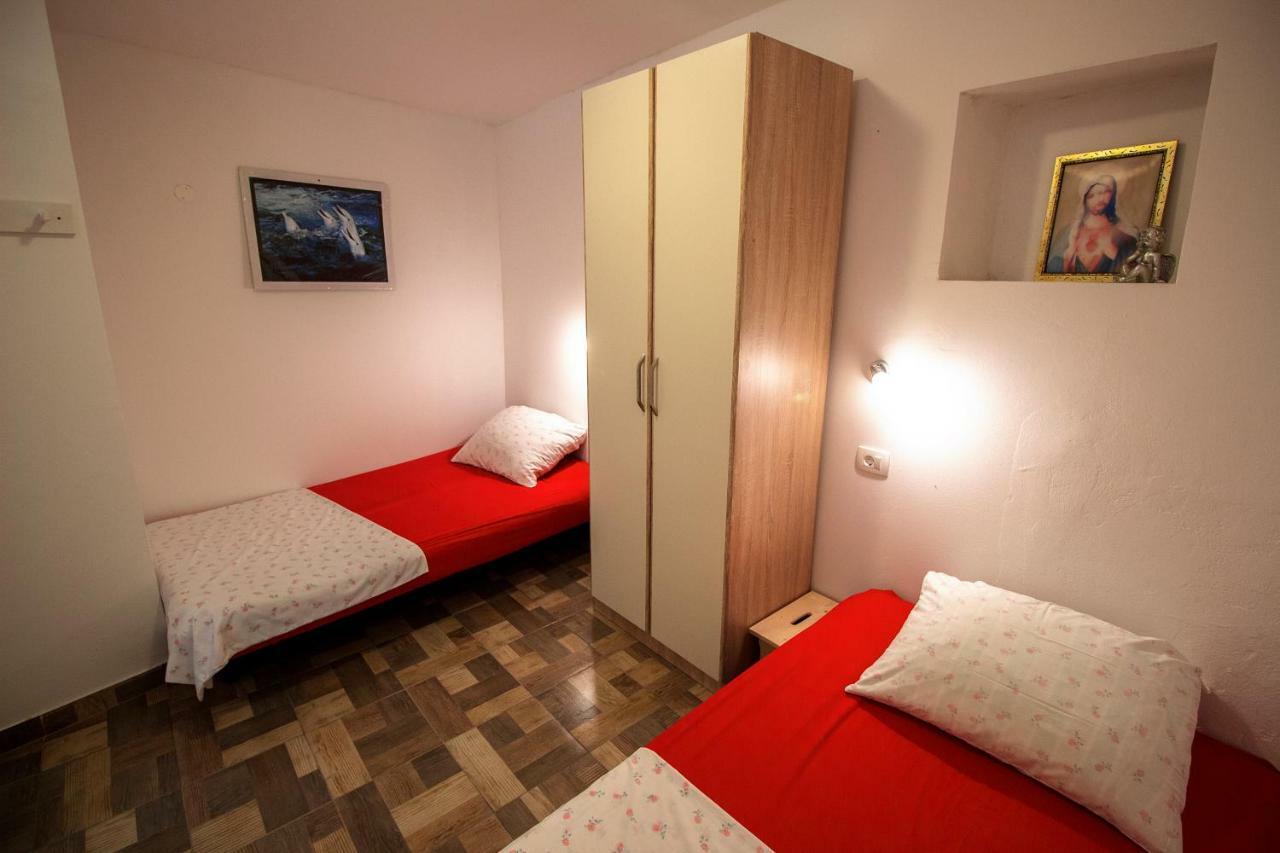 Mrkonjic Branko & Marija Apartmani Omiš Extérieur photo