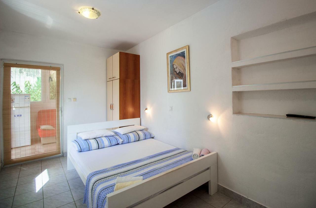 Mrkonjic Branko & Marija Apartmani Omiš Extérieur photo