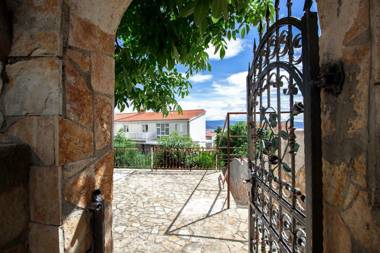 Mrkonjic Branko & Marija Apartmani Omiš Extérieur photo