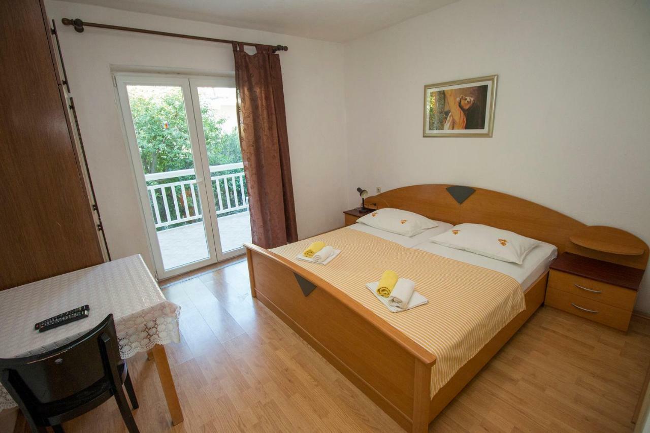 Mrkonjic Branko & Marija Apartmani Omiš Extérieur photo