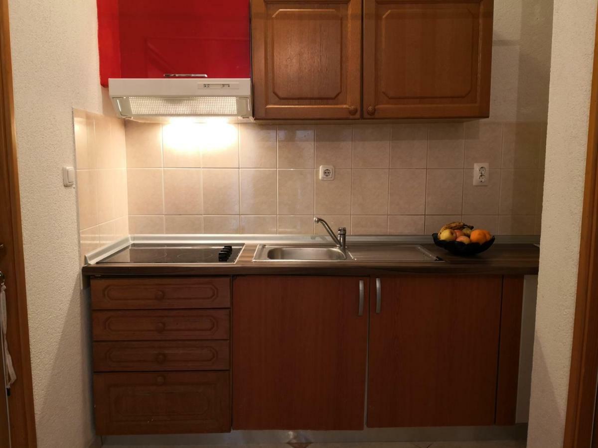Mrkonjic Branko & Marija Apartmani Omiš Extérieur photo