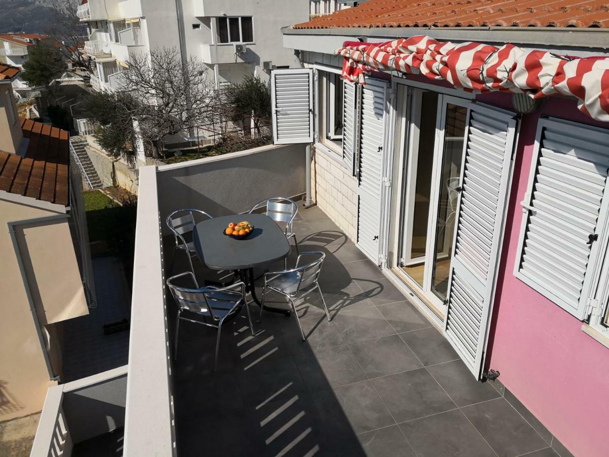 Mrkonjic Branko & Marija Apartmani Omiš Extérieur photo