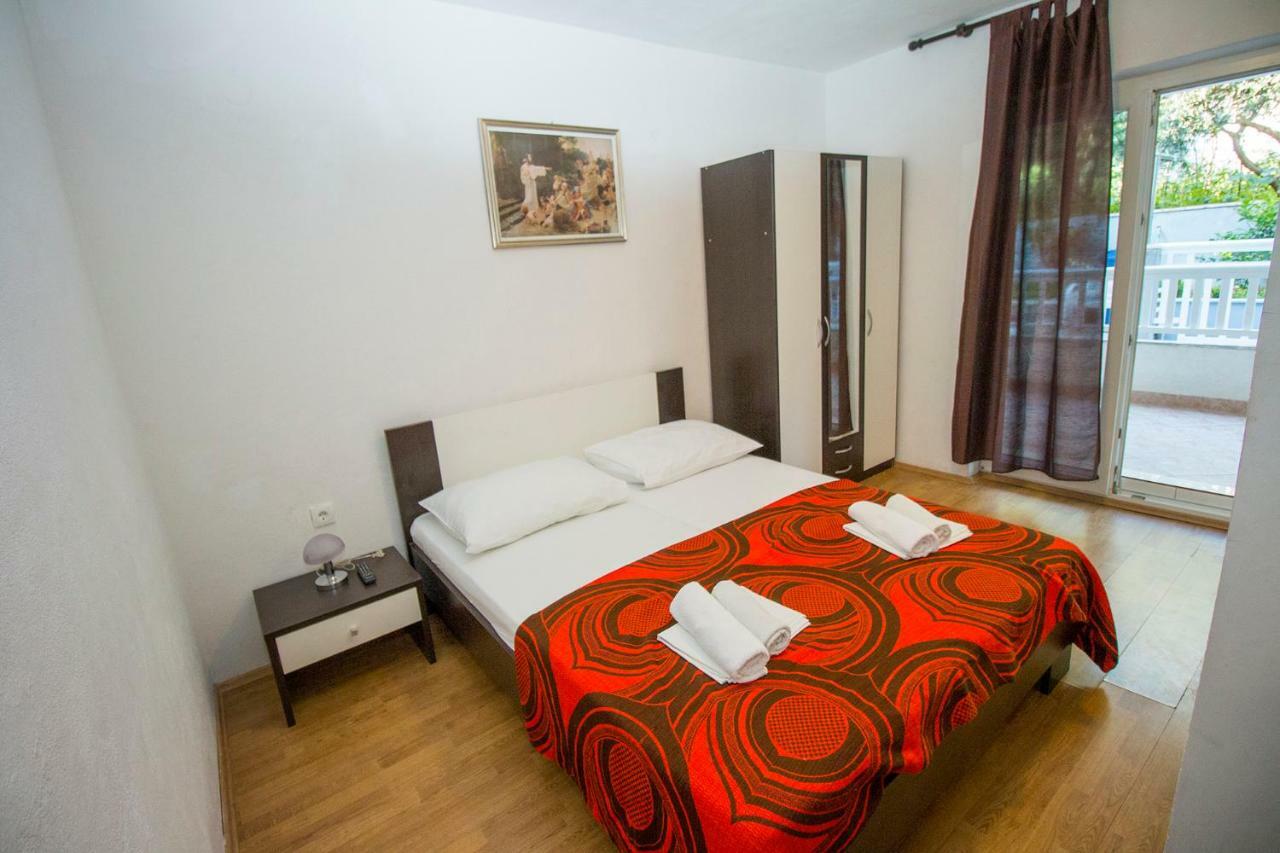 Mrkonjic Branko & Marija Apartmani Omiš Extérieur photo