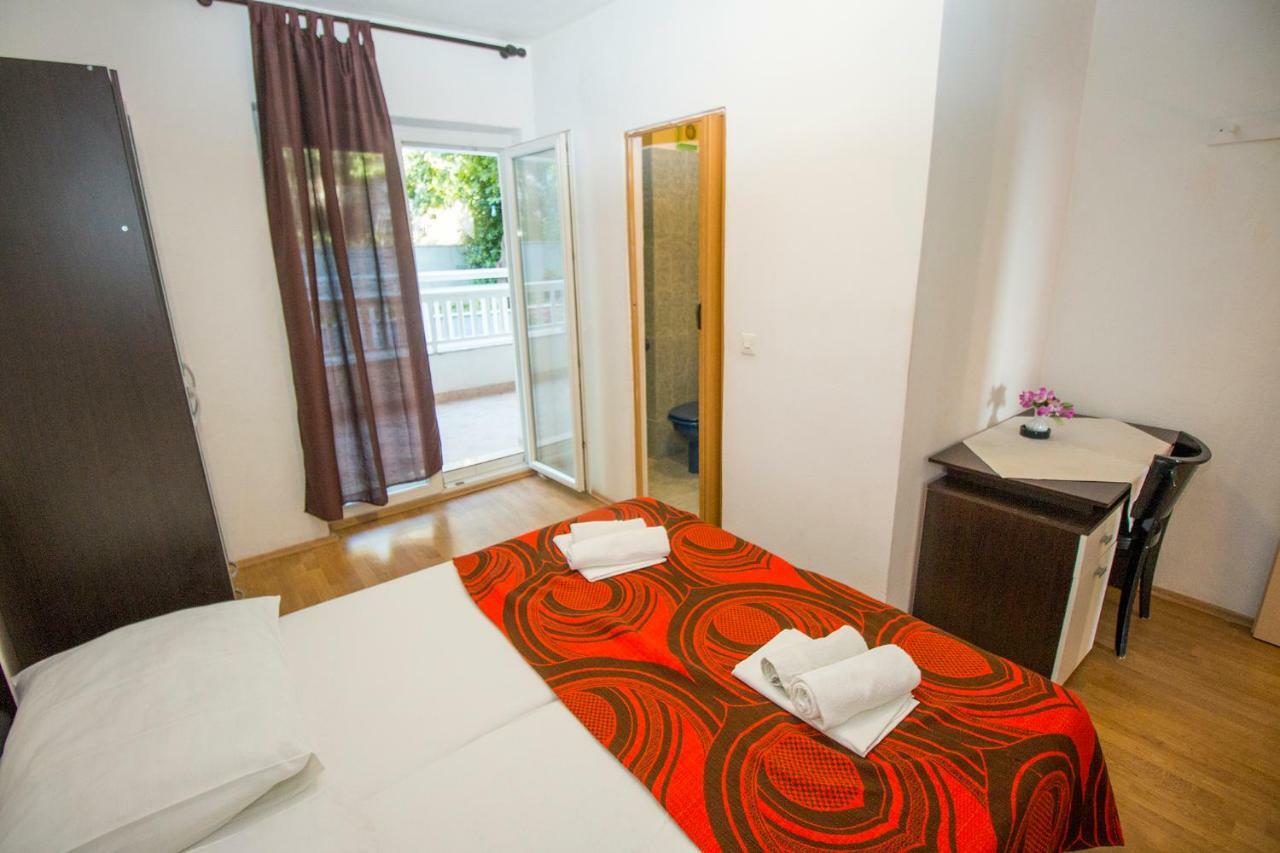 Mrkonjic Branko & Marija Apartmani Omiš Extérieur photo